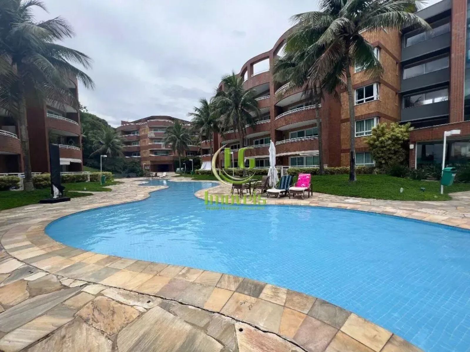 Apartamento com 2 quartos em Camboinhas — foto 13 do anúncio 2911935626