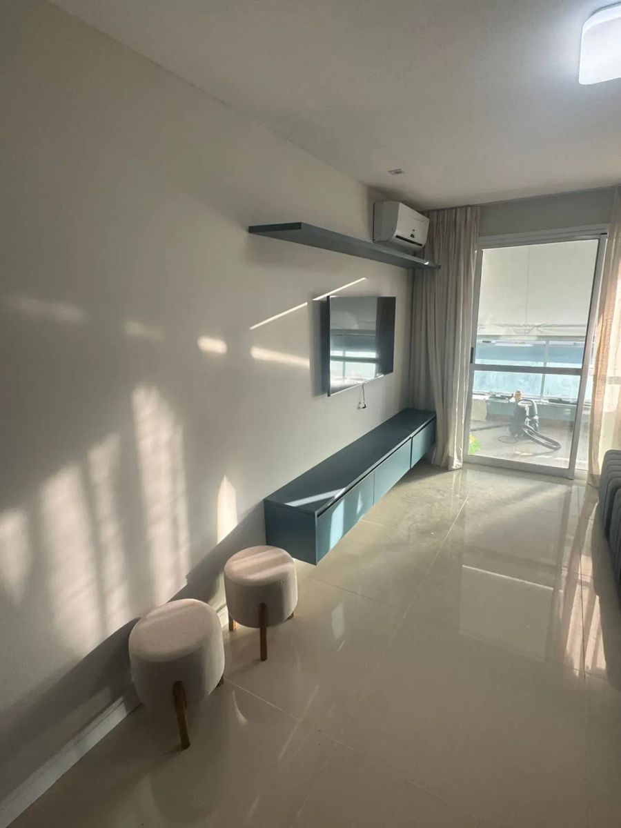 Apartamento com 2 quartos em Camboinhas — foto 14 do anúncio 2821979181