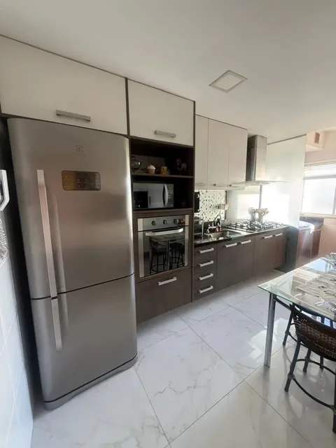 Apartamento com 3 quartos em Camboinhas — foto 1 do anúncio 2902958293
