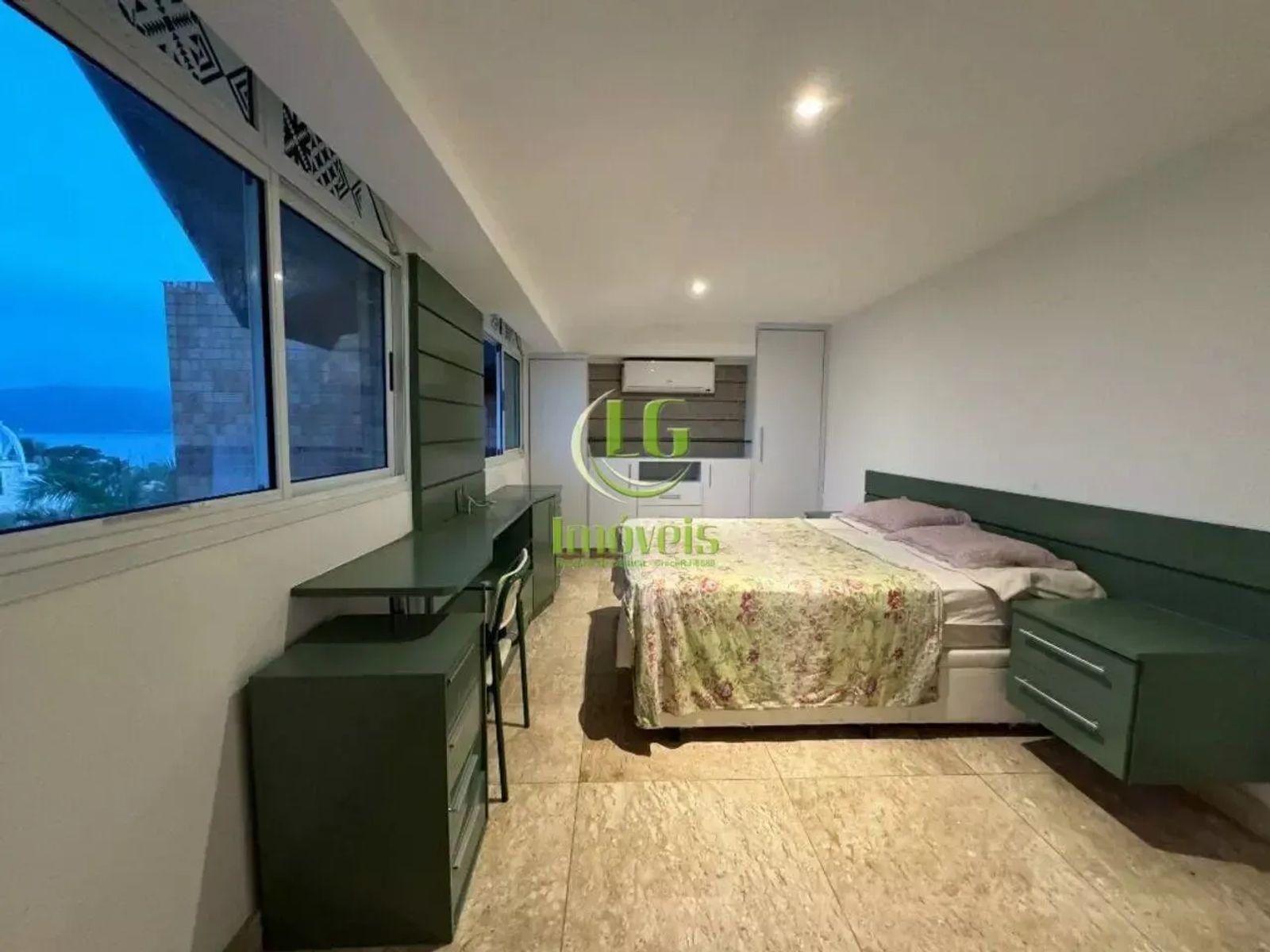 Apartamento com 2 quartos em Camboinhas — foto 4 do anúncio 2911935626