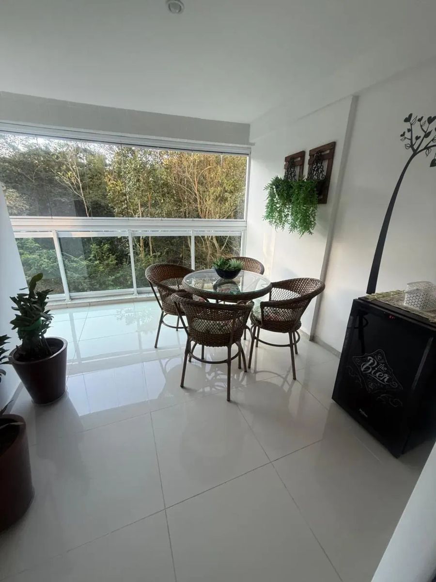 Apartamento com 3 quartos em Camboinhas — foto 3 do anúncio 2902958293