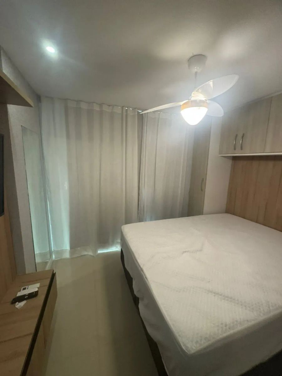 Apartamento com 2 quartos em Camboinhas — foto 2 do anúncio 2821979181