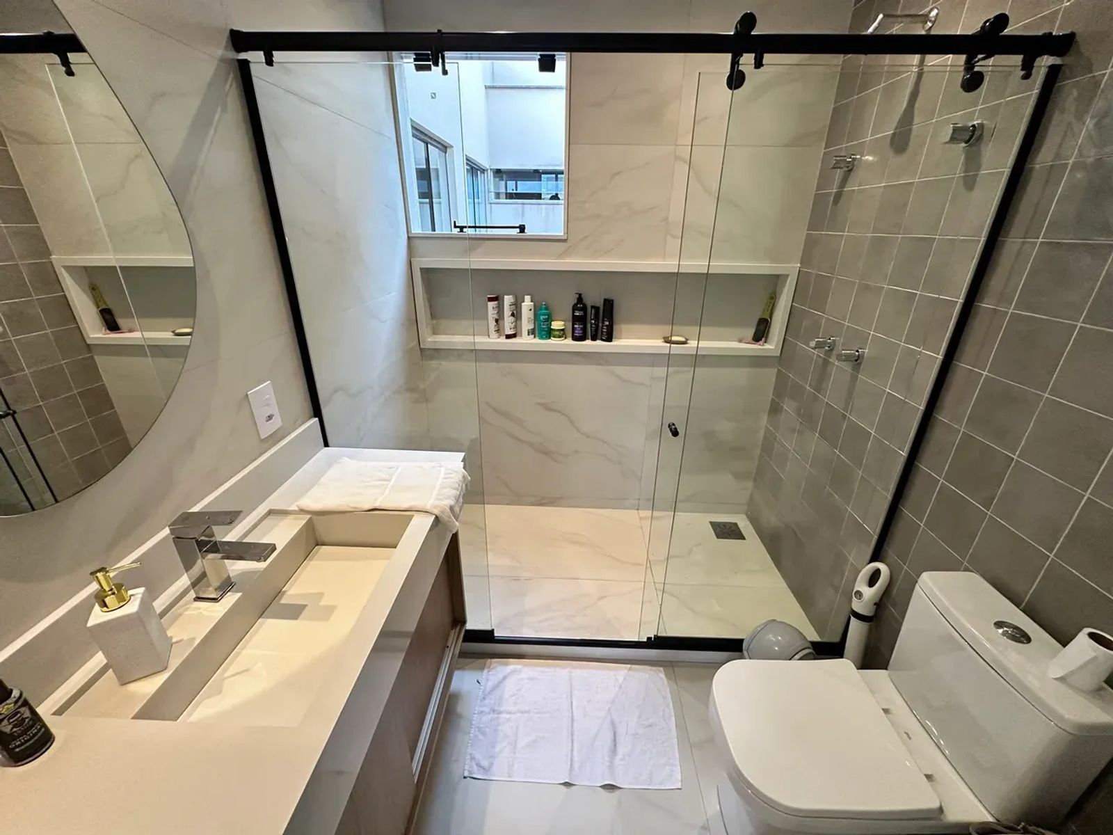 Casa com 4 quartos em Piratininga — foto 4 do anúncio 2912372614