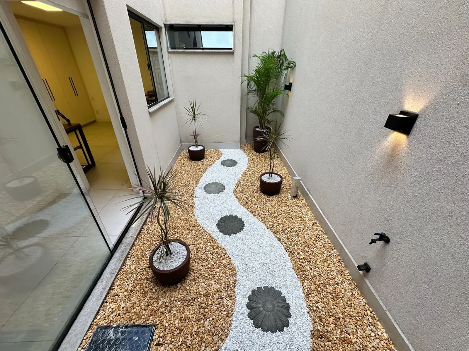 Casa com 4 quartos em Piratininga — foto 3 do anúncio 2912372614